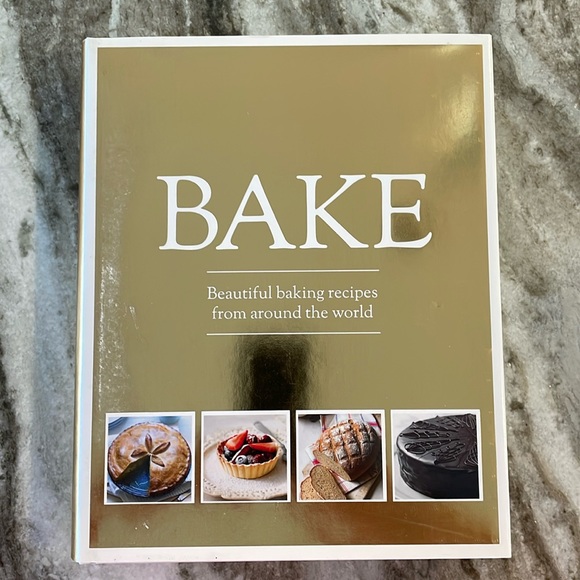 Other - BOOK - BAKE  by Edward Gee